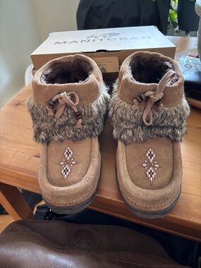 Mantibah Women's Brown Suede Moccasin Booties with Faux Fur